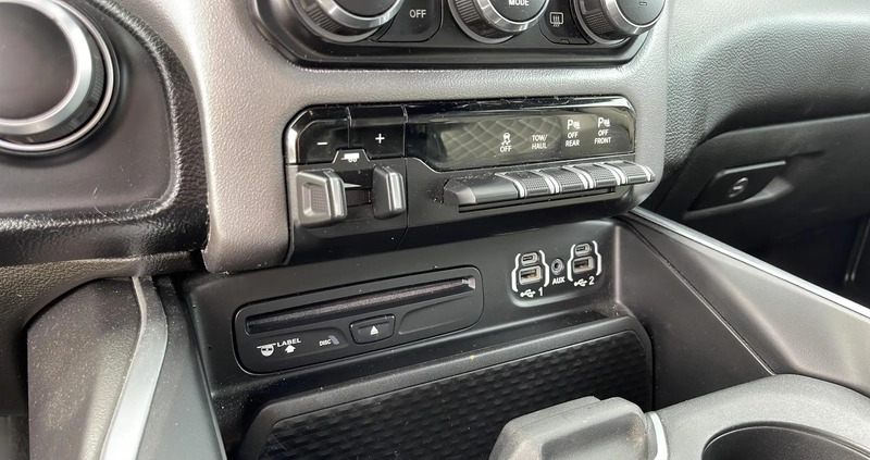 Dodge RAM cena 239900 przebieg: 43563, rok produkcji 2019 z Bełżyce małe 379